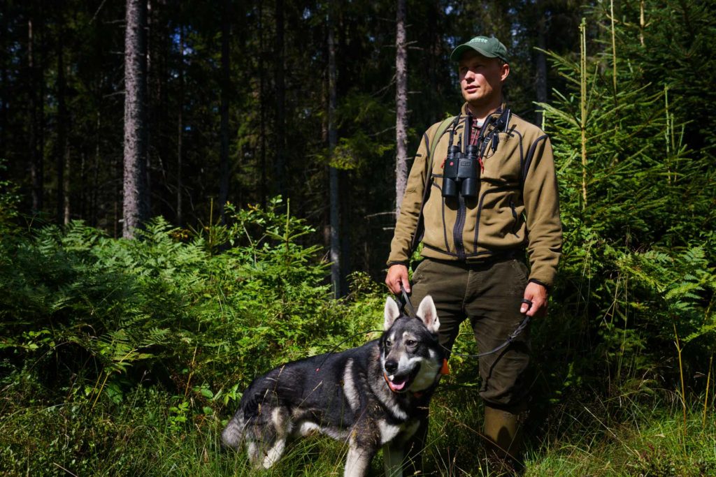 Jeger i skogen